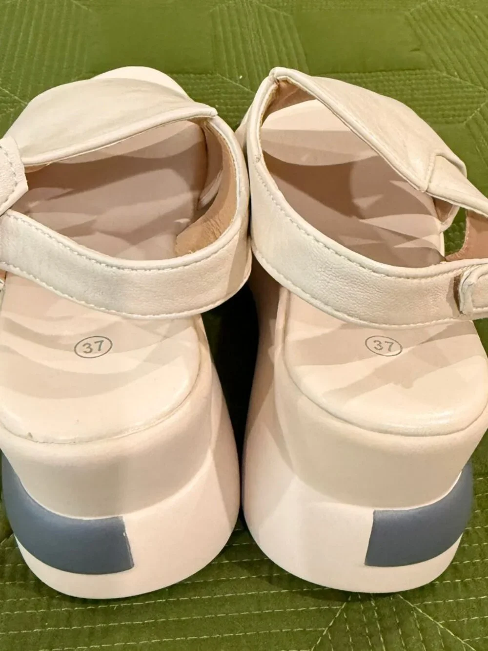 NEW - Ivory Sandals Size 6-6.5